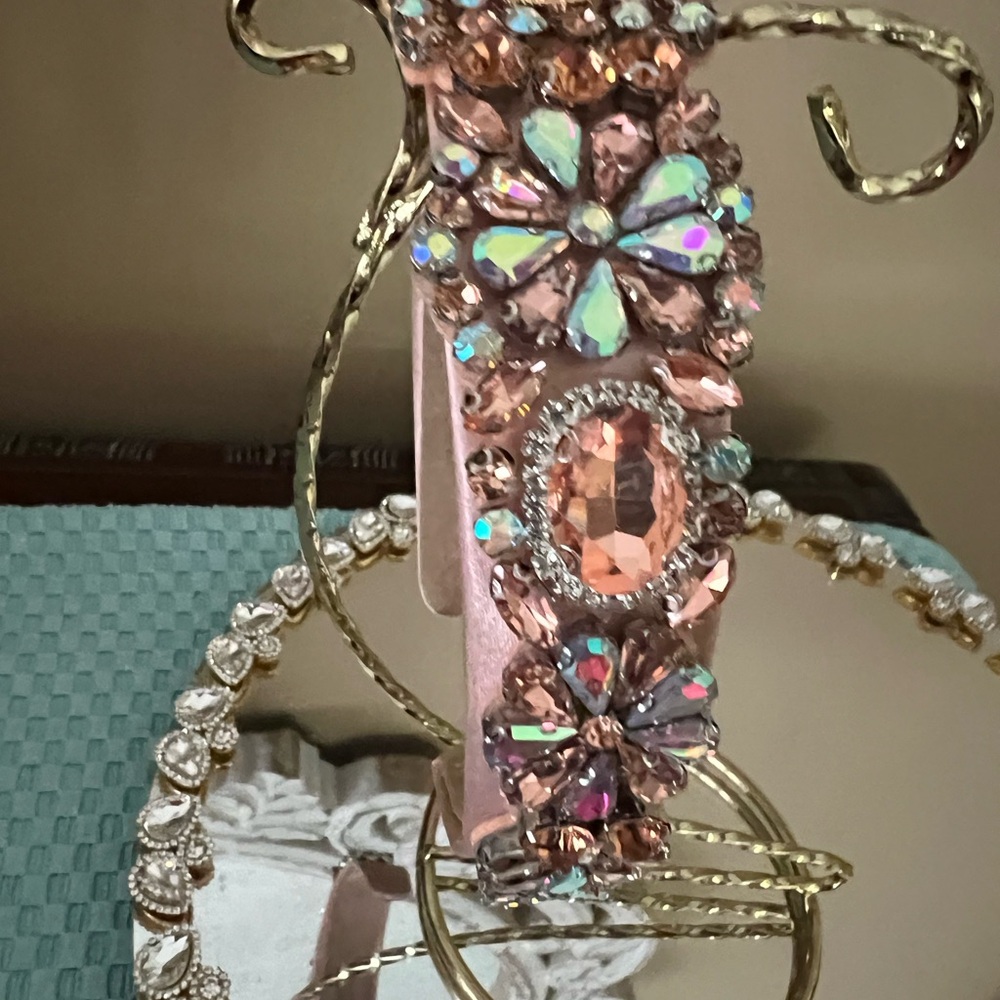 Headband With Rhinestones New - Picture 2 of 4